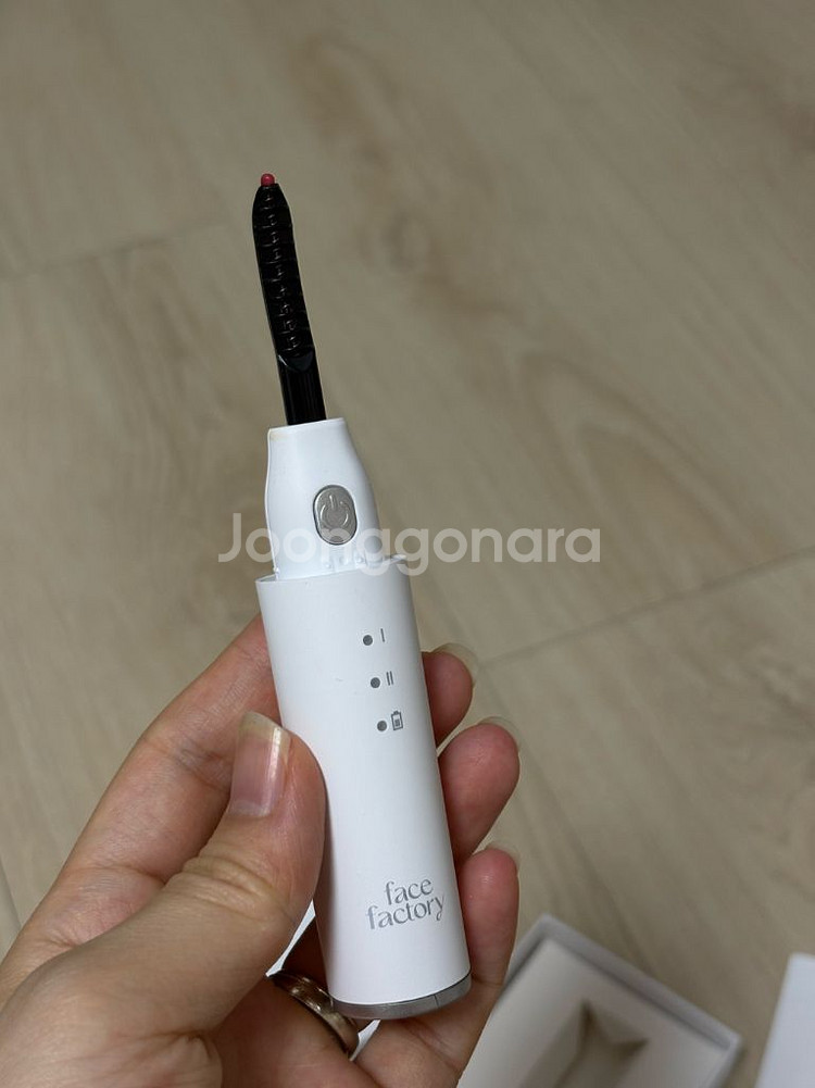 페이스팩토리 속눈썹고데기--1