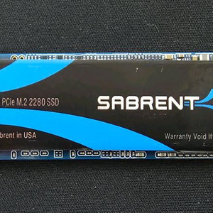 Sabrent 2TB M.2 NVMe SSD 팜.