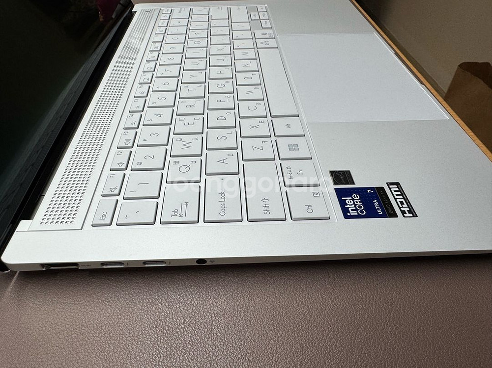 젠북 s14 루나레이크 풀사양 판매합니다.--3