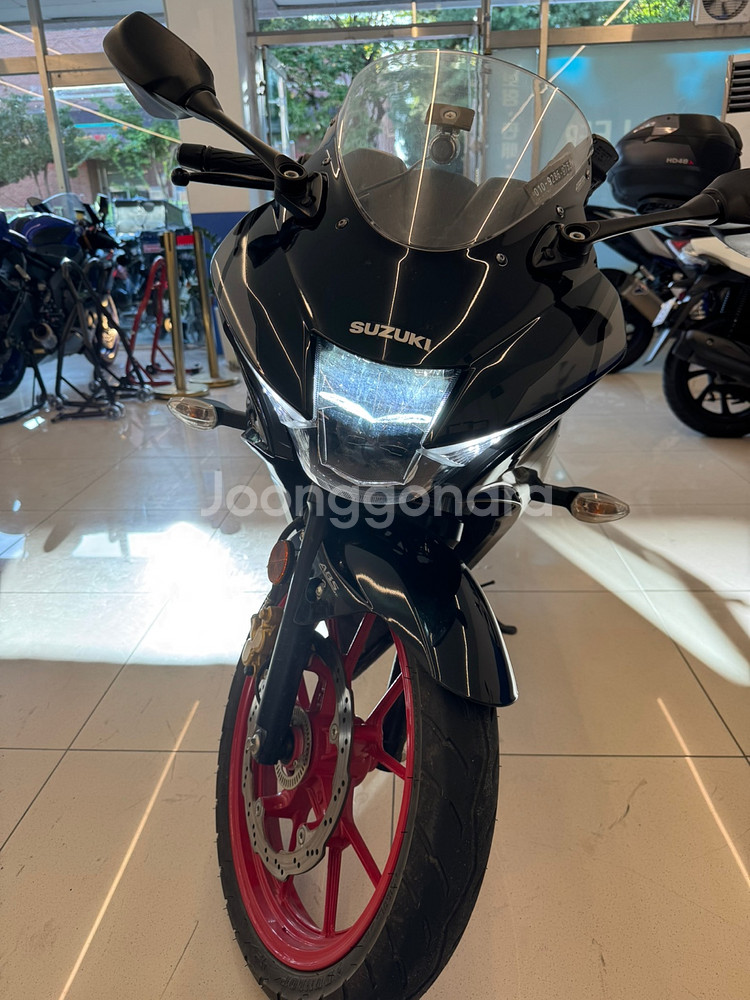gsxr125 23년식 싸게내놉니다--1