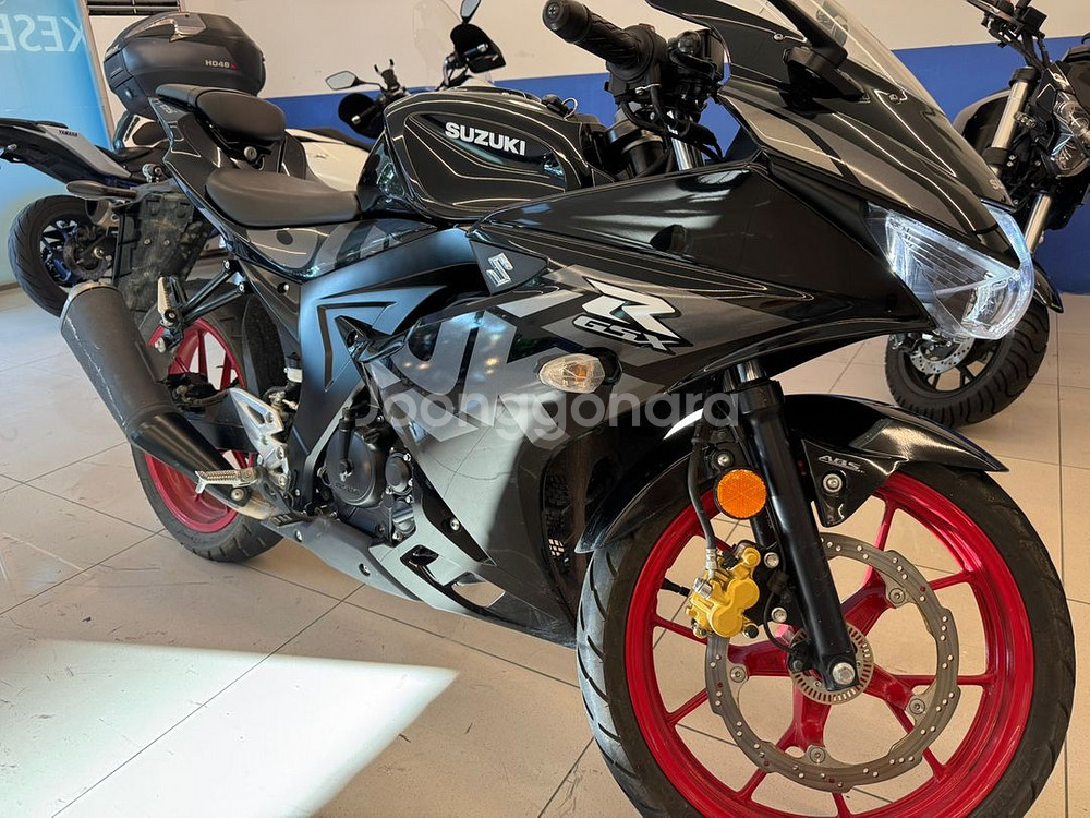 gsxr125 23년식 싸게내놉니다--2