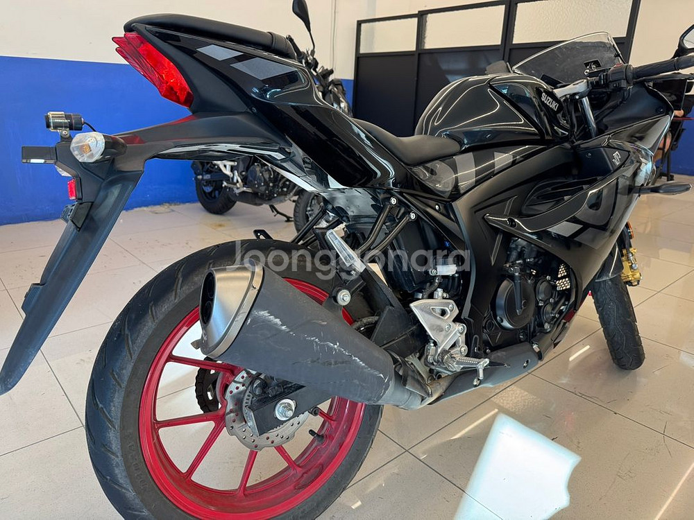 gsxr125 23년식 싸게내놉니다--3