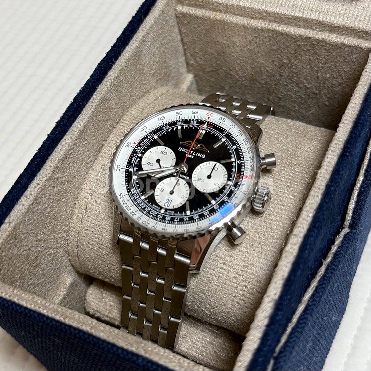 브라이틀링 내비타이머 B01 크로노그래프 43mm--1