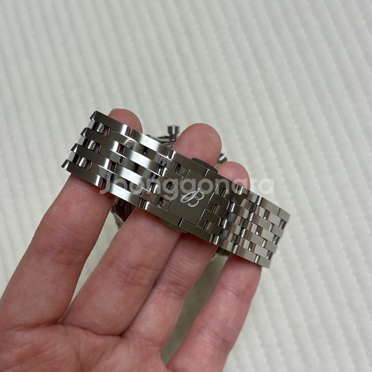 브라이틀링 내비타이머 B01 크로노그래프 43mm--4