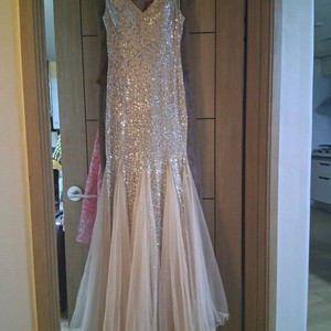 드레스 (연주복)