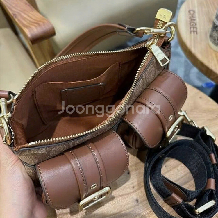 코치 에쉬톤 바케트 시그니처 숄더백CP114 typeB--1