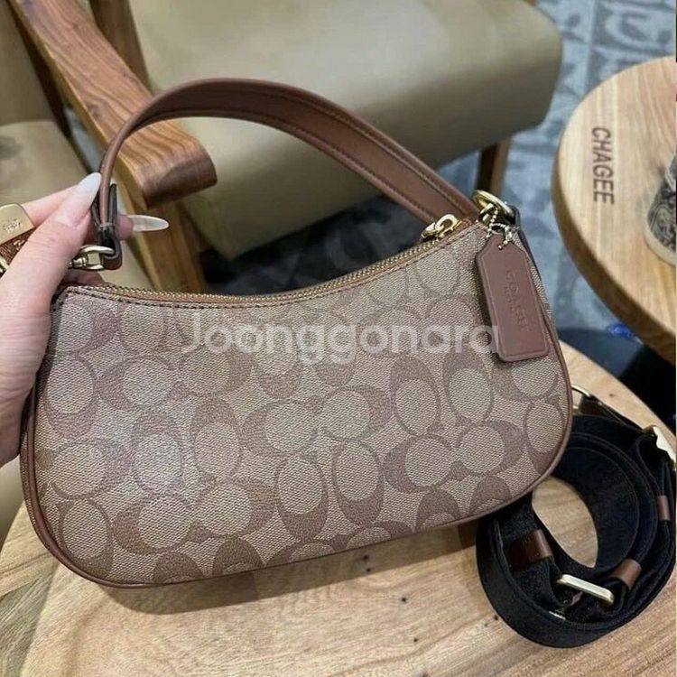 코치 에쉬톤 바케트 시그니처 숄더백CP114 typeB--5