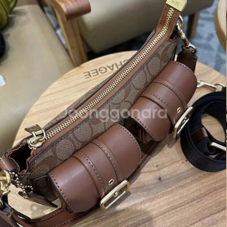 코치 에쉬톤 바케트 시그니처 숄더백CP114 typeB--7