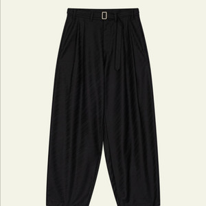 (구매)웨이비니스 벨티드 투턱 트라우저 블랙 바이어스