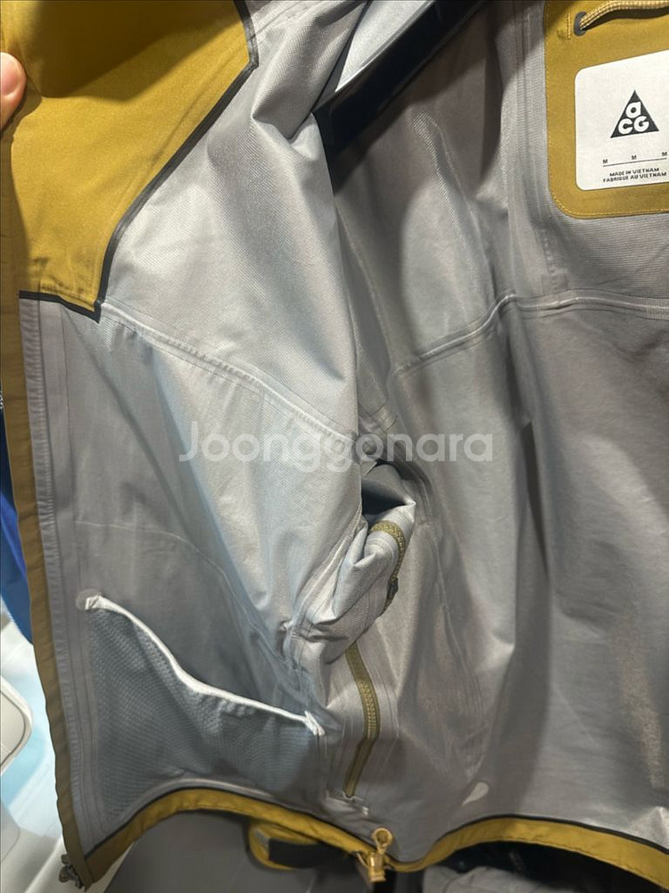 나이키 ACG 고어텍스 미저리릿지 해외M--2