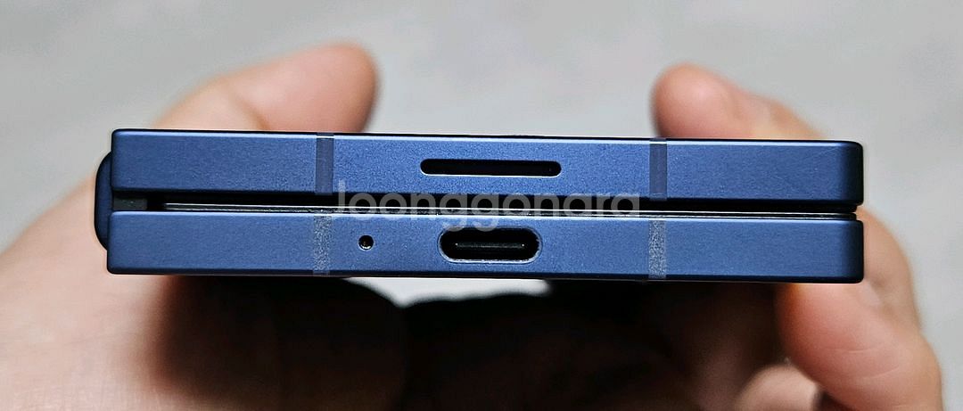 갤럭시 Z폴드6 블루 256GB A급 싸게 팝니다.--5
