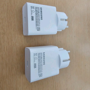 삼성 65W 충전기 TA865 R01(접지형) 팝니다