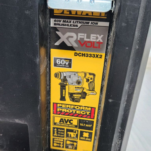 디월트 XR FLEX VOLT 무선 드릴