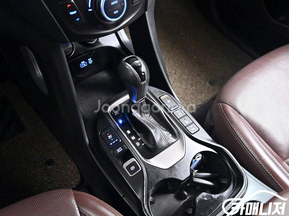 [현대]더뉴맥스크루즈 E-VGT R2.2 4WD 파이니--8