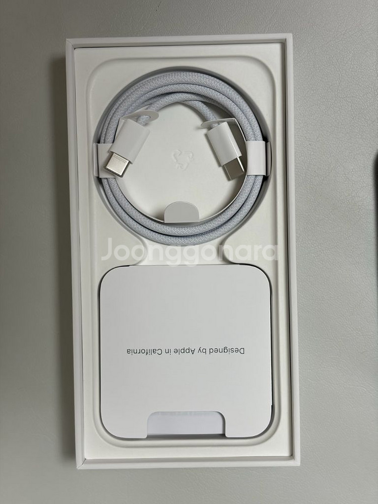 아이폰15pro 256GB--2