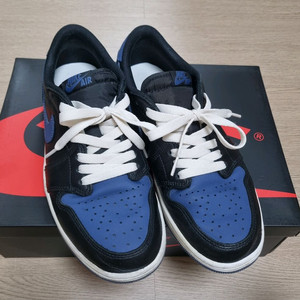 조던1로우 OG 미스틱네이비 상태좋은 중고 265사이즈