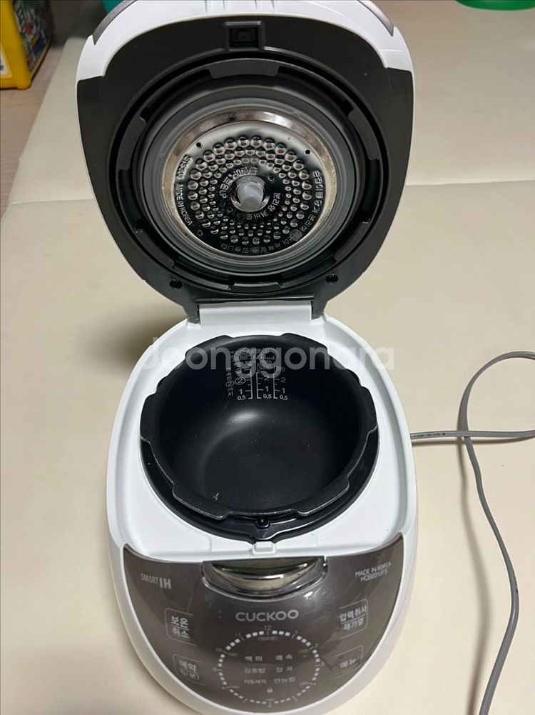 쿠쿠 3인용 IH 전기압력밥솥 CRP-HQB0310FS--2