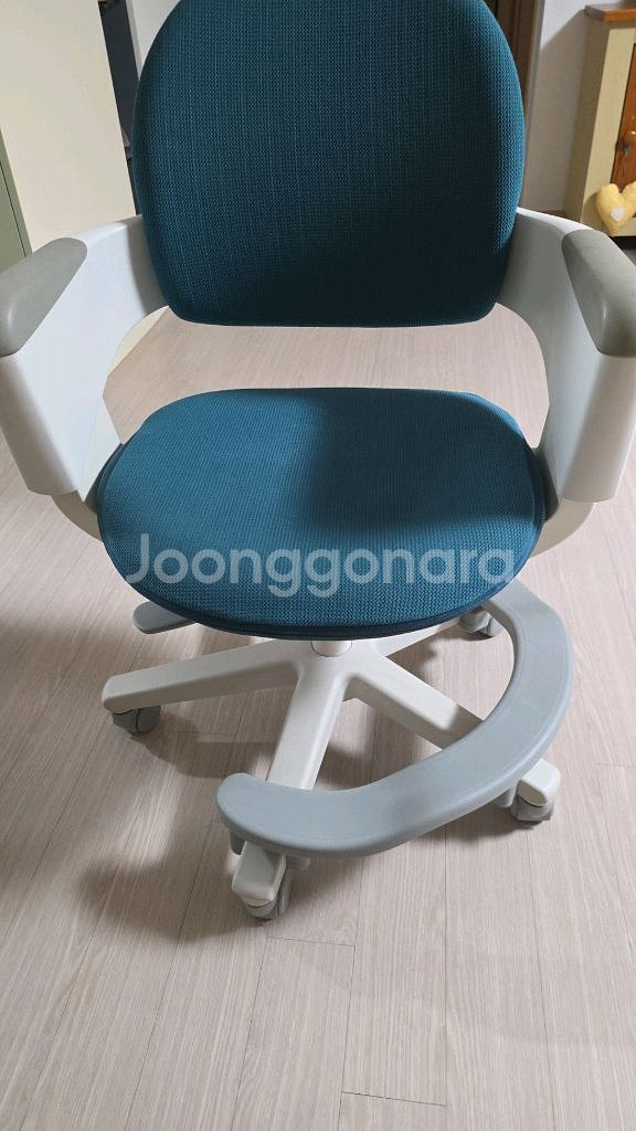 시디즈 링고 고정형 초등학생 의자 + 발받침--0