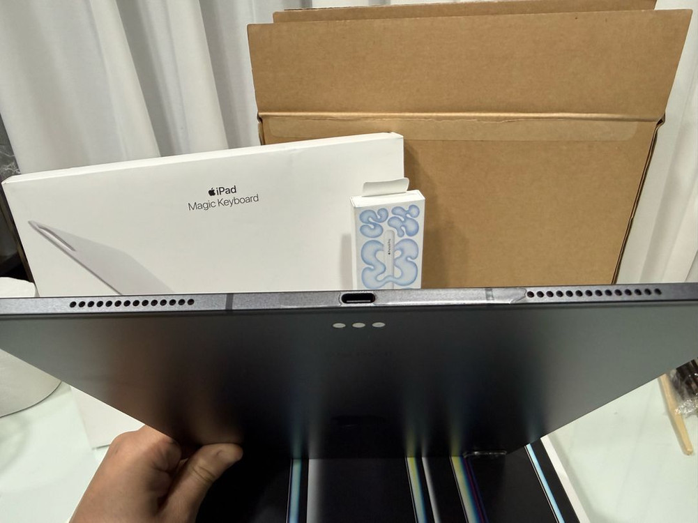 아이패드 프로7세대 M4 13 셀룰러(애케플)풀셋급처 이미지