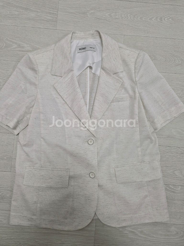 (새상품) 미쏘 반팔 베이지 자켓 블레이저--2