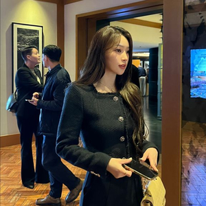 마리마켓 스퀘어넥 트위드