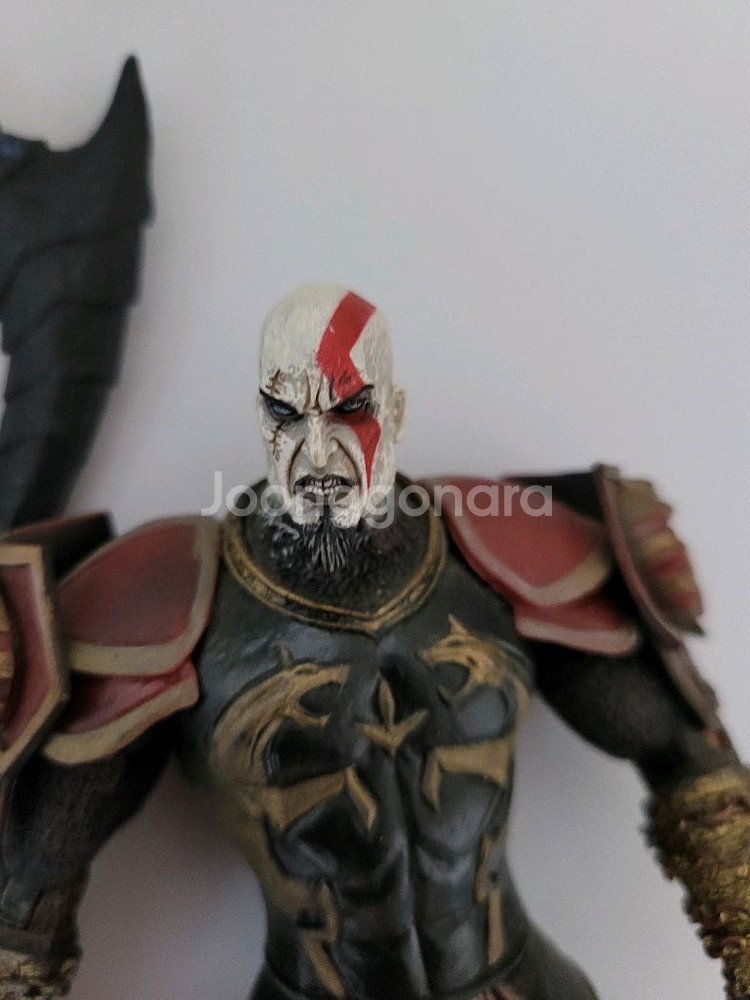 neca 디아블로 갓오브워 크레토스 파손 피규어 팝니다--7