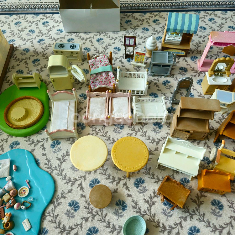 실바니안 집기들--2