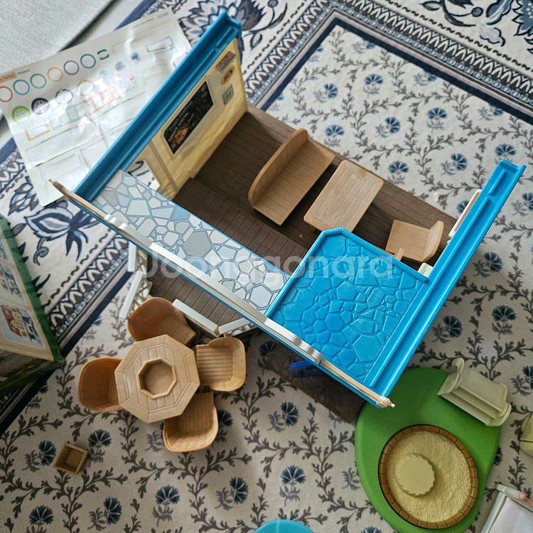 실바니안 집기들--8