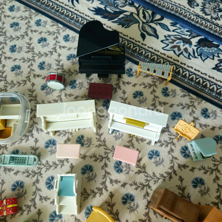 실바니안 집기들--6