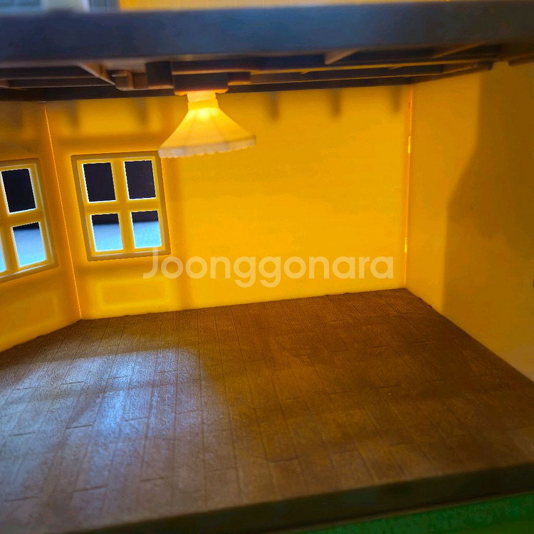 실바니안 불이들어오는 2층집(일층집제외)--3