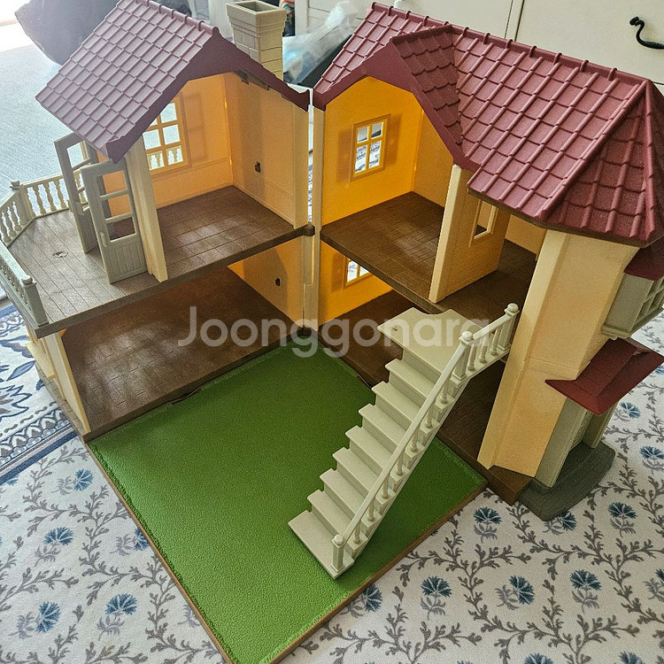 실바니안 불이들어오는 2층집(일층집제외)--5