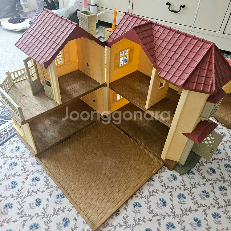 실바니안 불이들어오는 2층집(일층집제외)--7