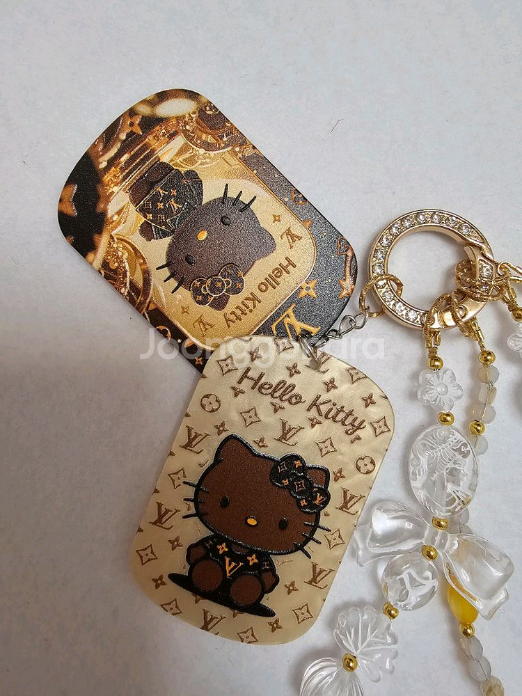 루이비통 키티 키링--1