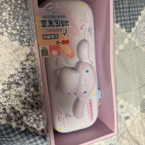 시나몬롤 필통