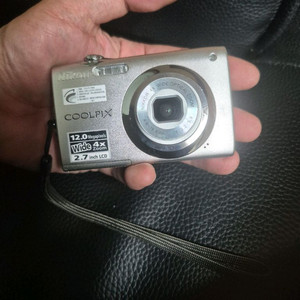 니콘 쿨픽스S3000 디카
