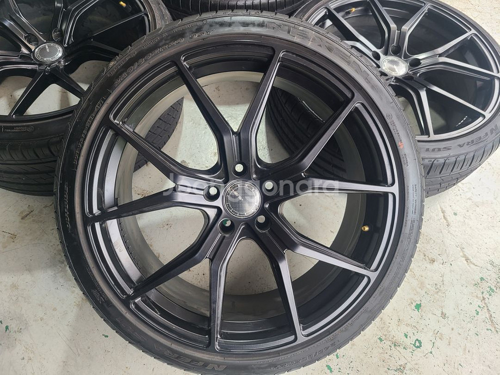 벨센 m103 20인치 중고 휠타이어 팝니다--1