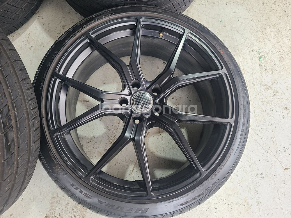 벨센 m103 20인치 중고 휠타이어 팝니다--2