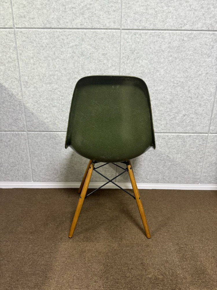 허먼밀러 빈티지 임스체어 파이버글라스 올리브그린--2