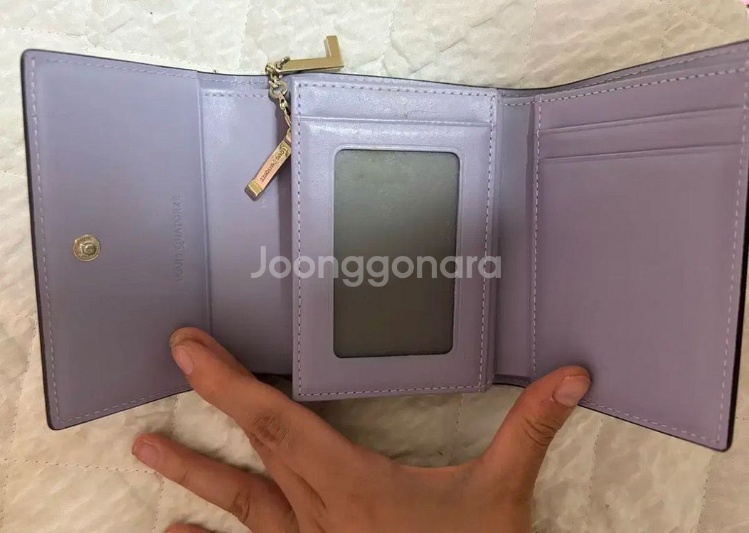 루이까또즈 정품 반지갑--1