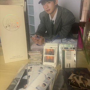 정해인 굿즈 일괄 판매합니다