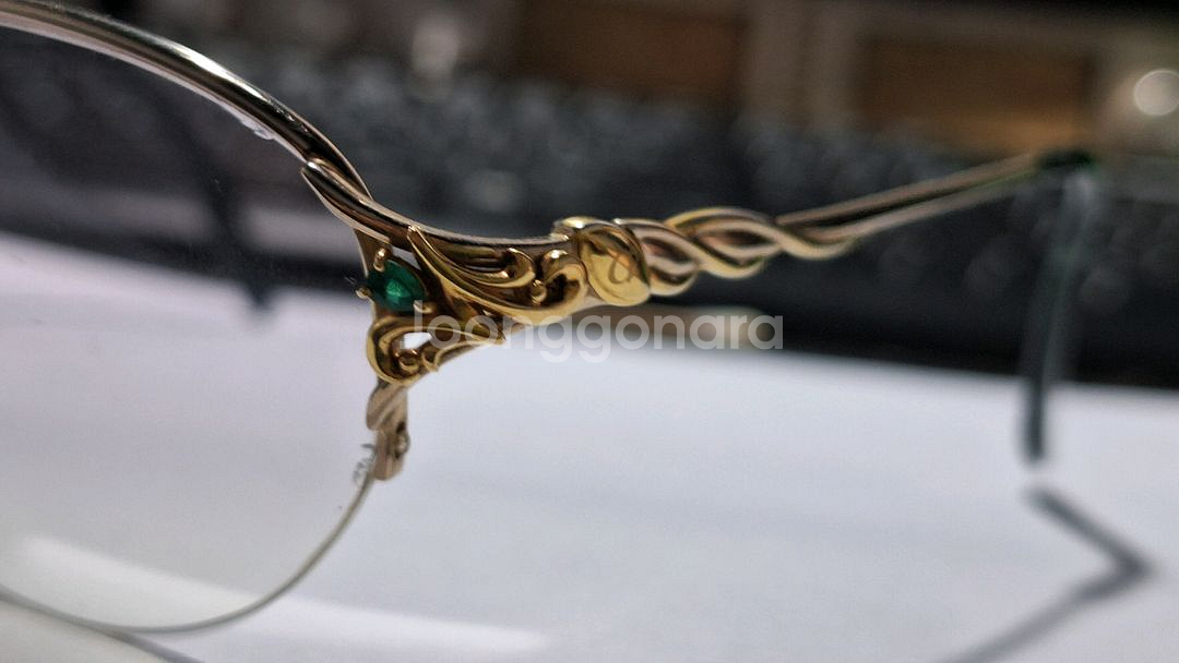 18K금도금 에멜랄드 일본 빈티지 반무테 안경 크레센트--1