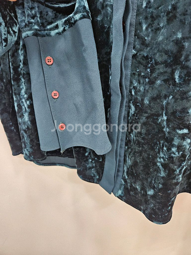 어나더에이 벨벳 셔츠블라우스 Free--3