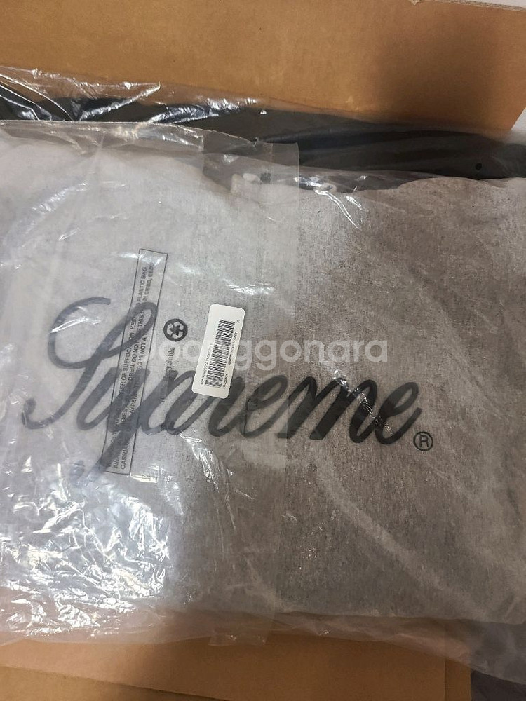 슈프림 스크립트 23fw XL 그레이--4