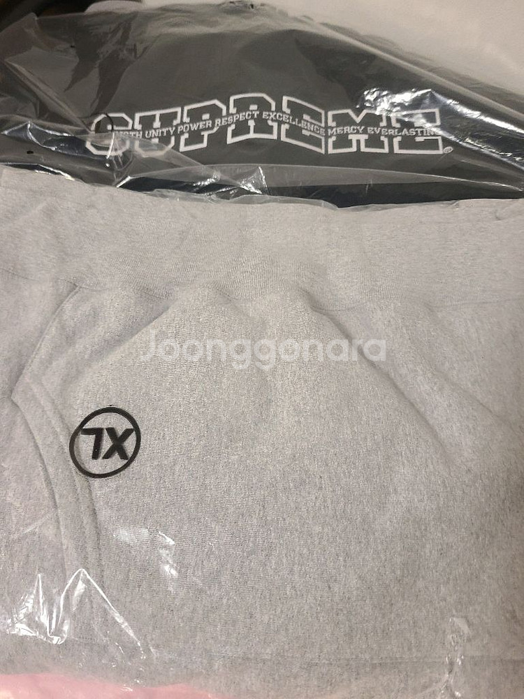 슈프림 스크립트 23fw XL 그레이--3