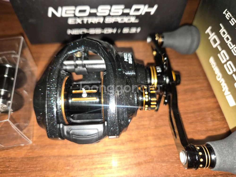 아부가르시아 NEO-S5-DH 우핸들 베이트릴 팝니다--1