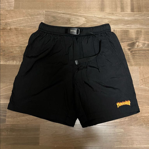트래셔 Thrasher 나일론 반바지 (M)