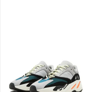 (270) 아디다스 이지부스트 700 웨이브러너