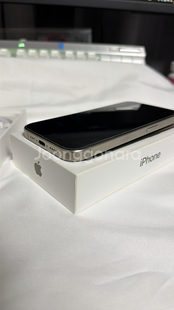 [풀박스] 아이폰15Pro 내추럴티타늄 256GB S급--9