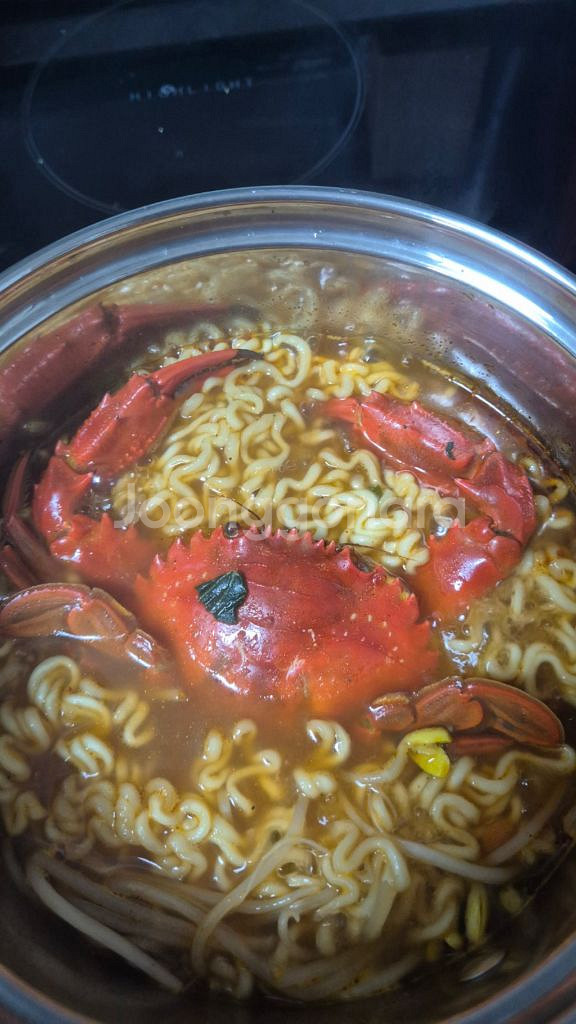 시티밴 워크스루밴 포터 봉고 트럭캠퍼 캠핑카 삽니다--0