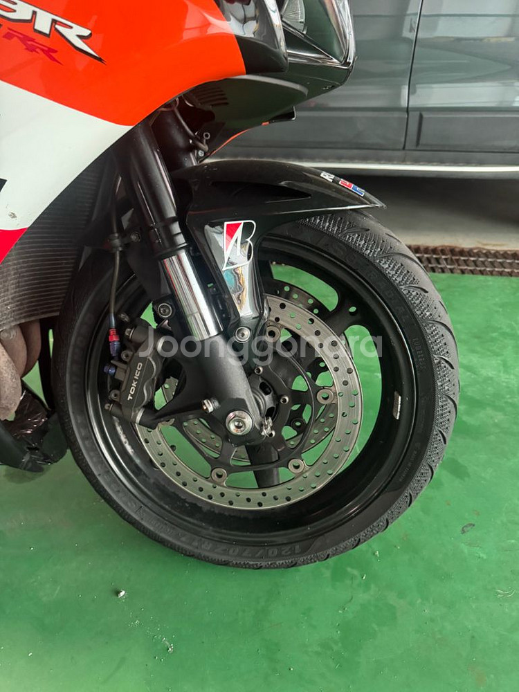 HONDA CBR 1000rr--7